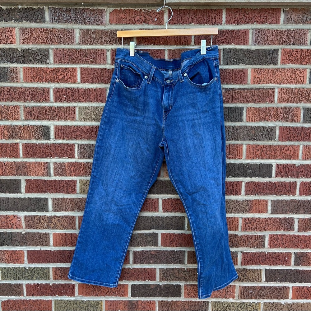 Levi Strauss Medium Blue Mid Rise Cropped Capri Denim Jeans
